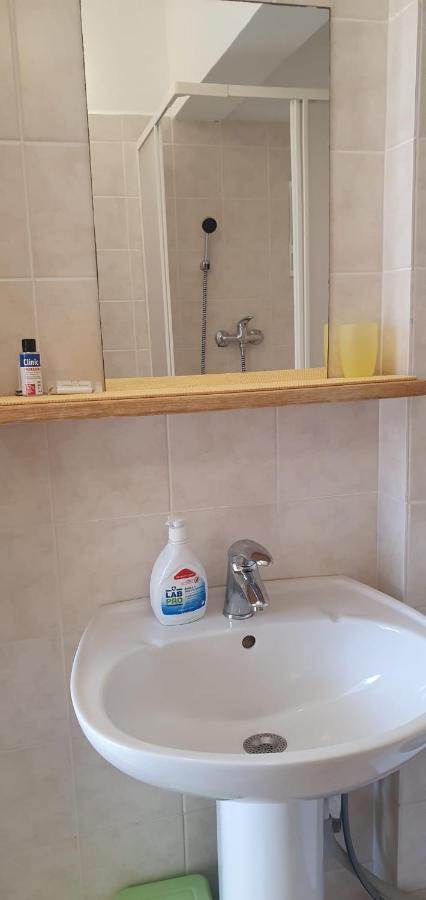 Apartmani Sonia Njivice Exteriér fotografie