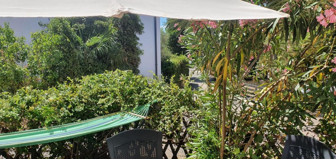 Apartmani Sonia Njivice Exteriér fotografie