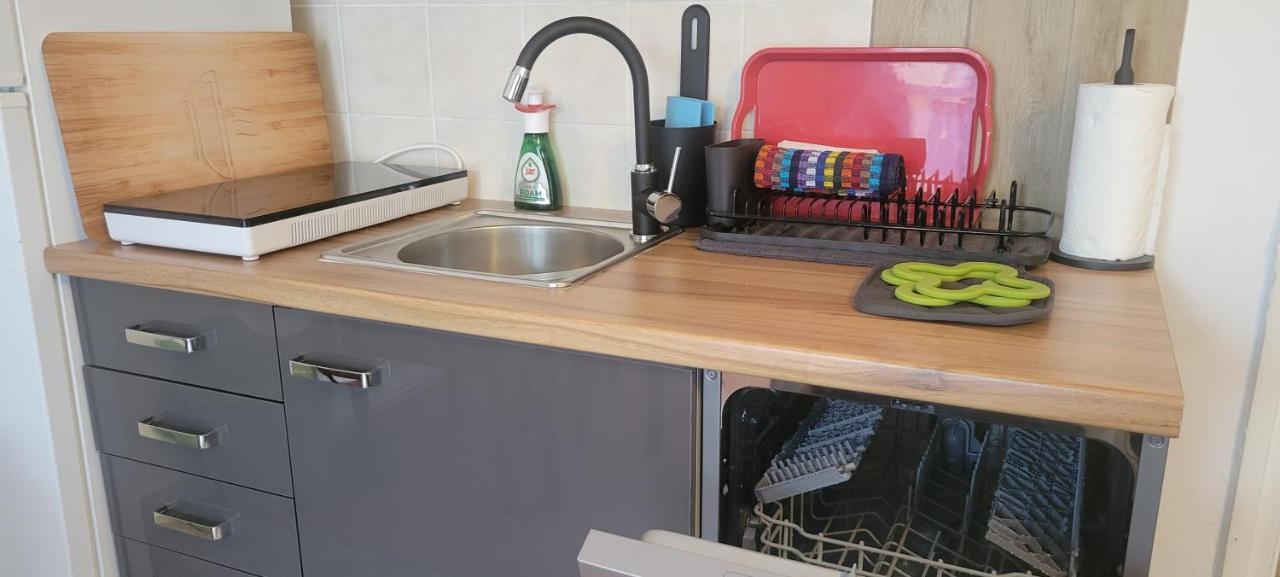 Apartmani Sonia Njivice Exteriér fotografie