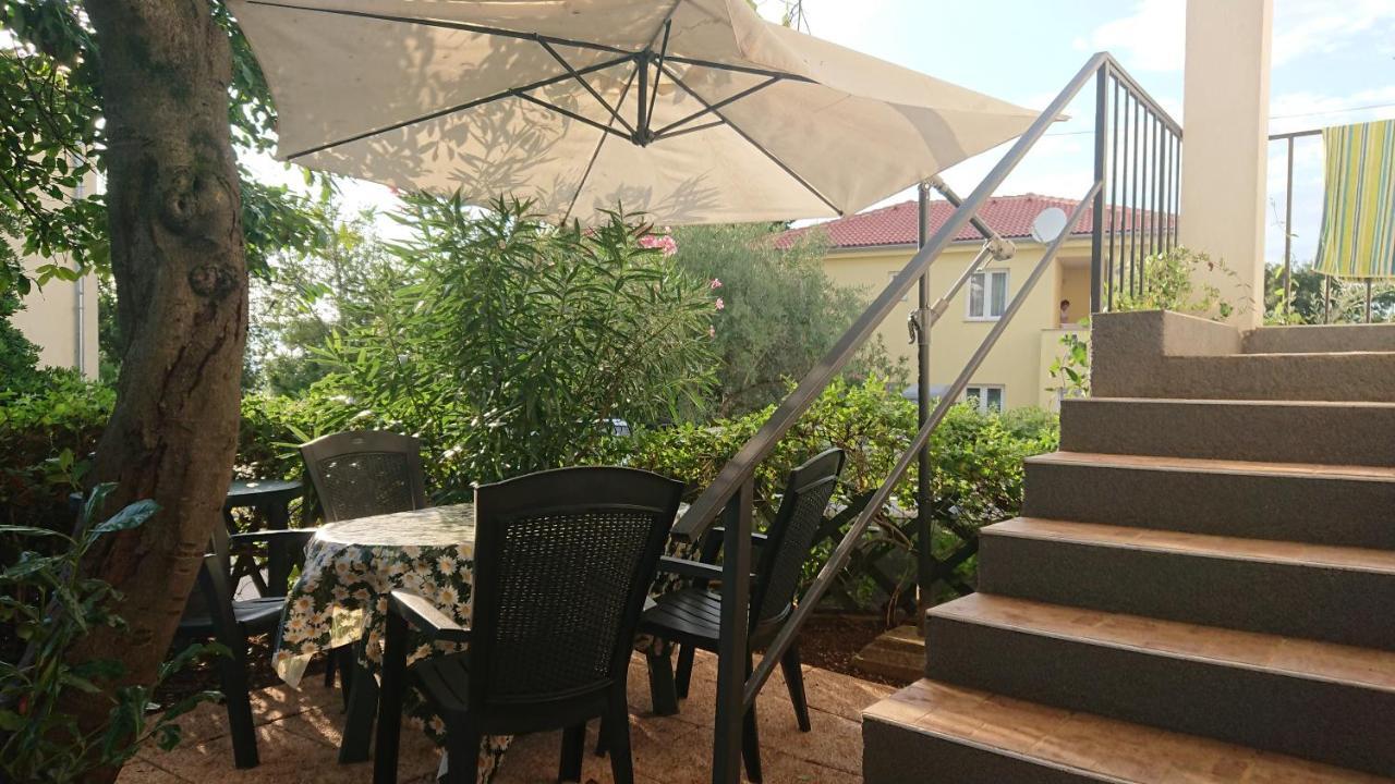 Apartmani Sonia Njivice Exteriér fotografie